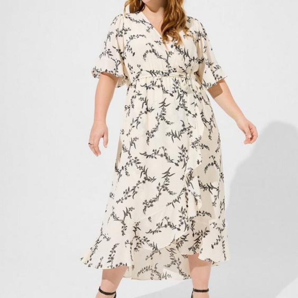 New Torrid Maxi Georgette Ruffle Hi-Low Cream & Black Floral Dress Women's Sz 1X